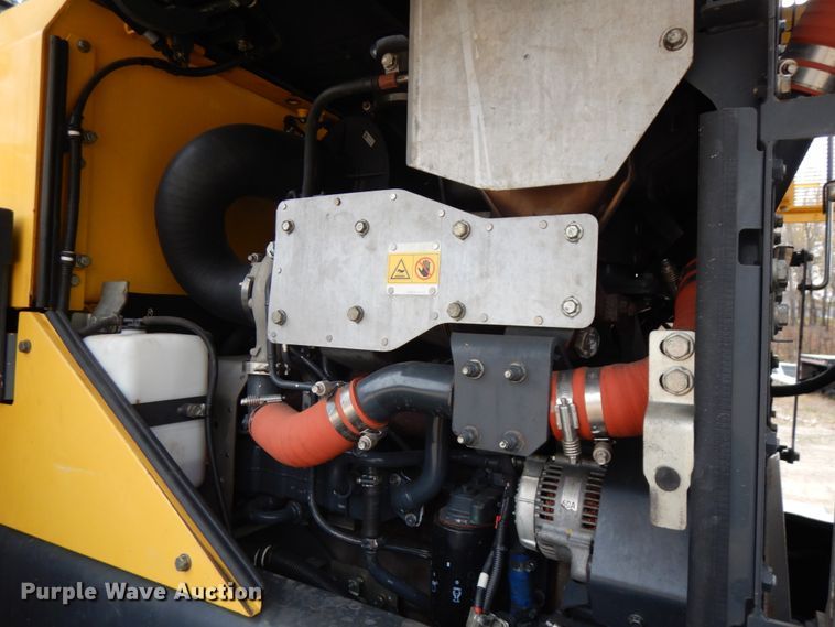 image for item KK9710 2014 Komatsu WA320-7  wheel loader