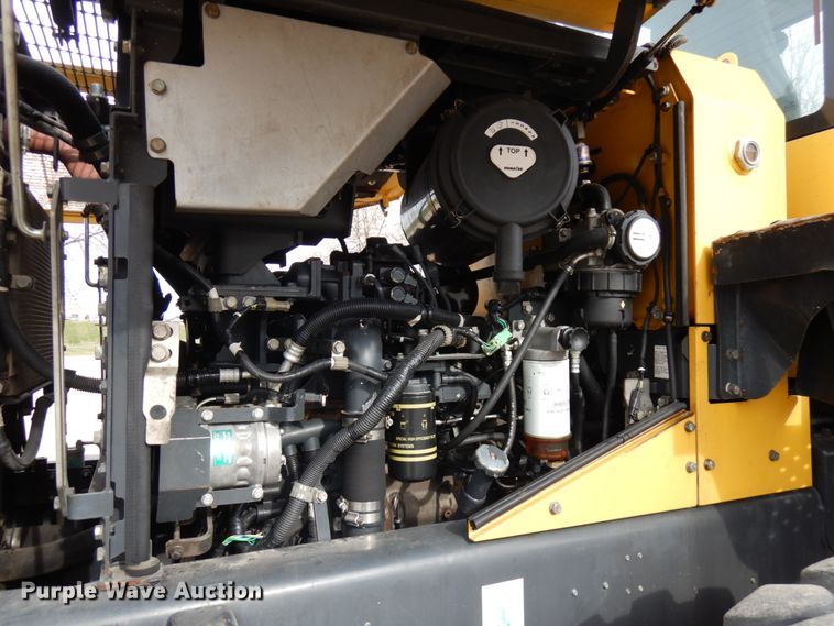 image for item KK9710 2014 Komatsu WA320-7  wheel loader