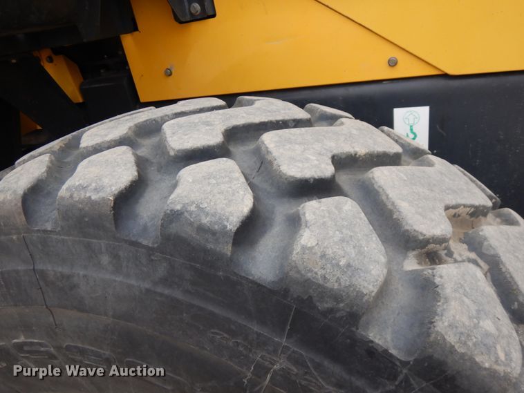 image for item KK9710 2014 Komatsu WA320-7  wheel loader