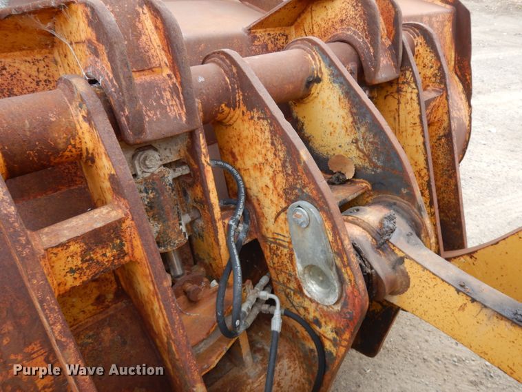 image for item KK9711 2003 John Deere 744J  wheel loader