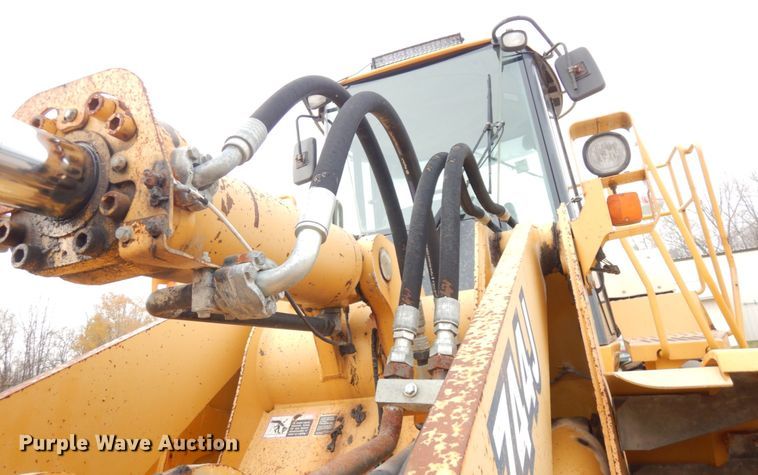 image for item KK9711 2003 John Deere 744J  wheel loader