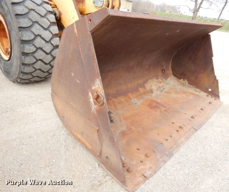 image for item KK9711 2003 John Deere 744J  wheel loader