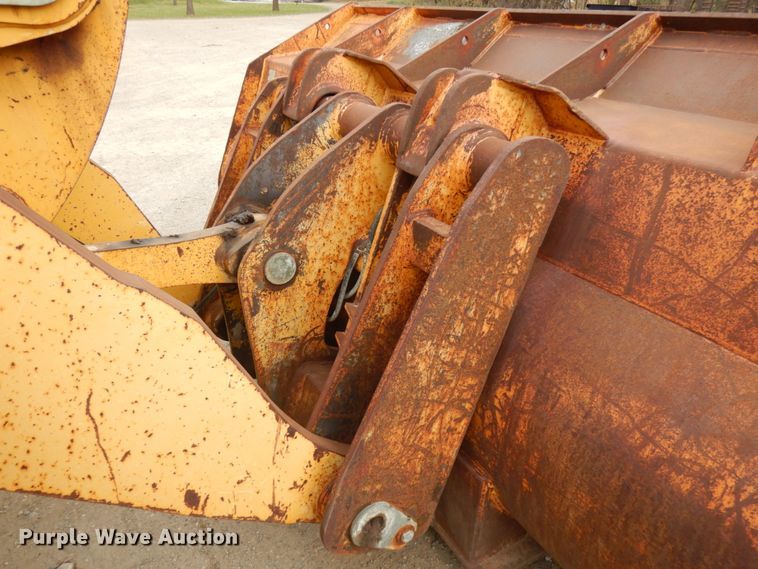 image for item KK9711 2003 John Deere 744J  wheel loader