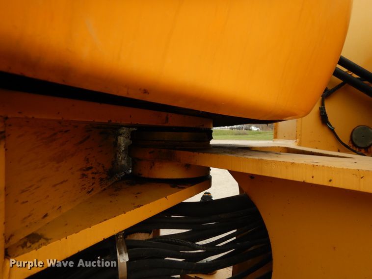 image for item KK9711 2003 John Deere 744J  wheel loader