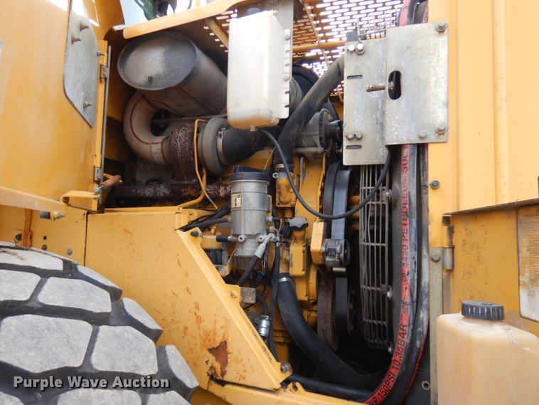 image for item KK9711 2003 John Deere 744J  wheel loader