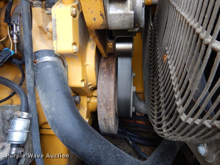 image for item KK9711 2003 John Deere 744J  wheel loader