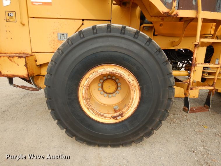 image for item KK9711 2003 John Deere 744J  wheel loader
