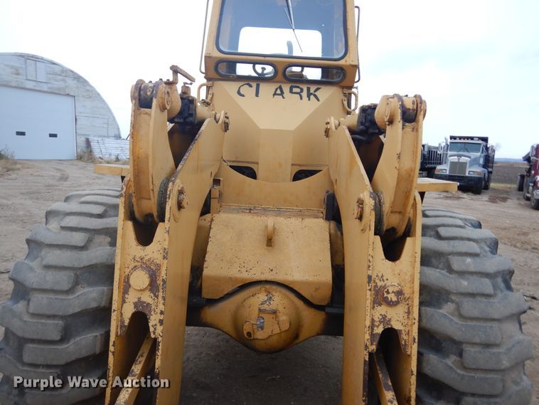 image for item KO9160 1975 Michigan Clark 55B-C  wheel loader