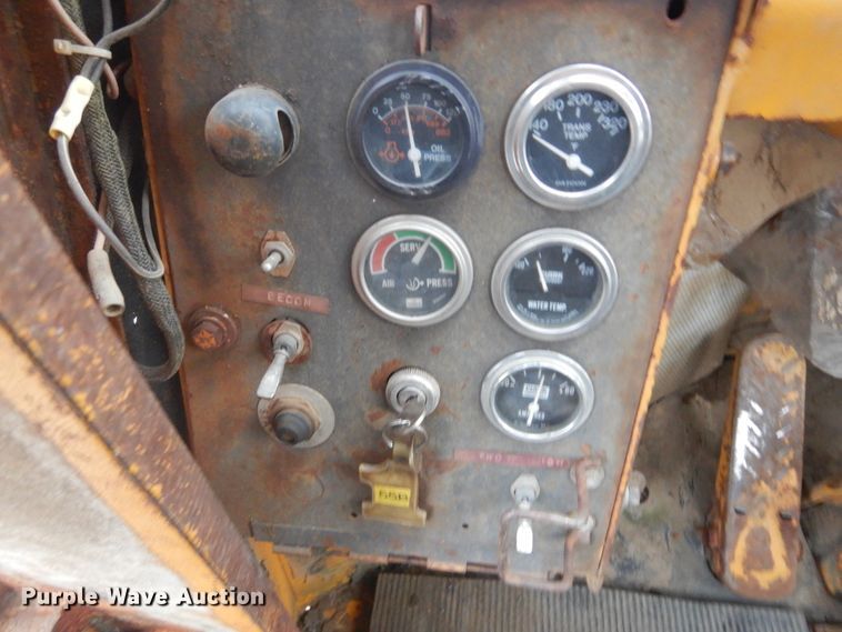 image for item KO9160 1975 Michigan Clark 55B-C  wheel loader