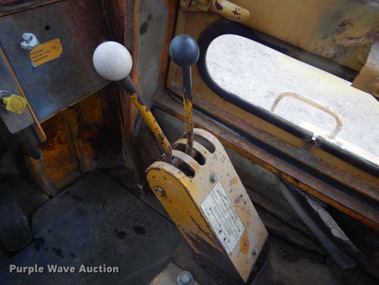 image for item KO9160 1975 Michigan Clark 55B-C  wheel loader