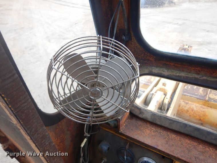 image for item KO9160 1975 Michigan Clark 55B-C  wheel loader