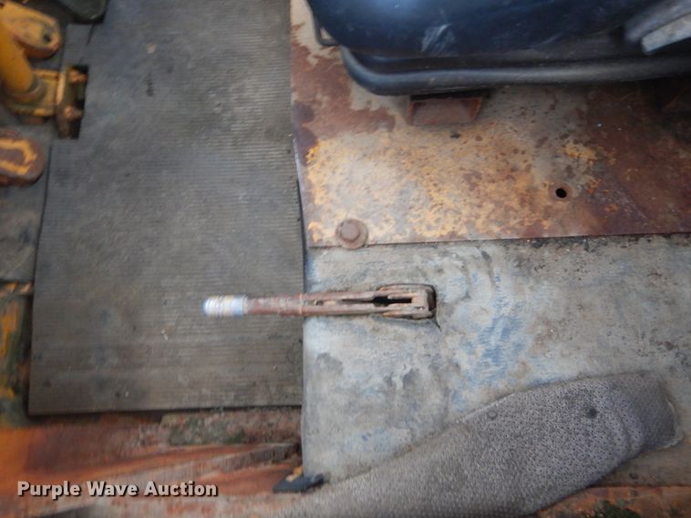 image for item KO9160 1975 Michigan Clark 55B-C  wheel loader