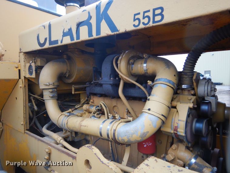 image for item KO9160 1975 Michigan Clark 55B-C  wheel loader