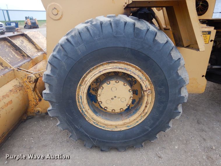 image for item KO9160 1975 Michigan Clark 55B-C  wheel loader