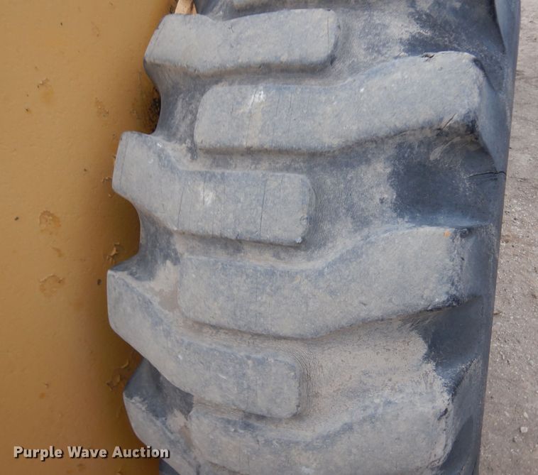 image for item KO9160 1975 Michigan Clark 55B-C  wheel loader