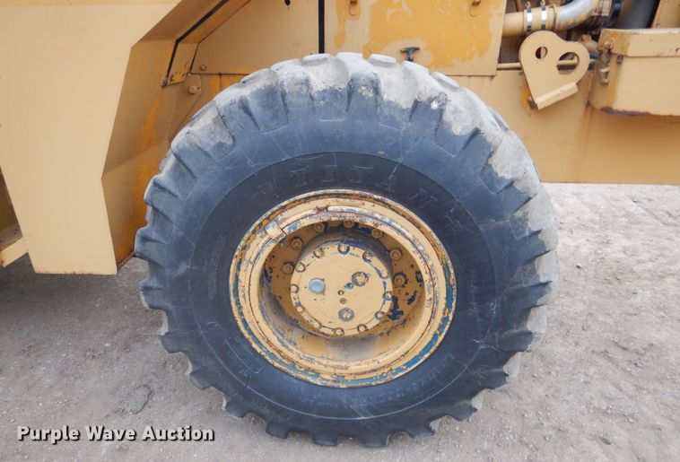image for item KO9160 1975 Michigan Clark 55B-C  wheel loader