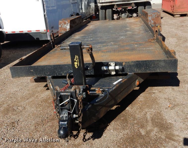 image for item KO9217 2010 M&S  tilt deck equipment trailer