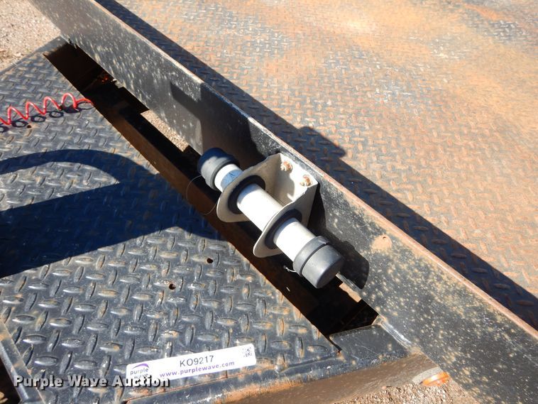 image for item KO9217 2010 M&S  tilt deck equipment trailer