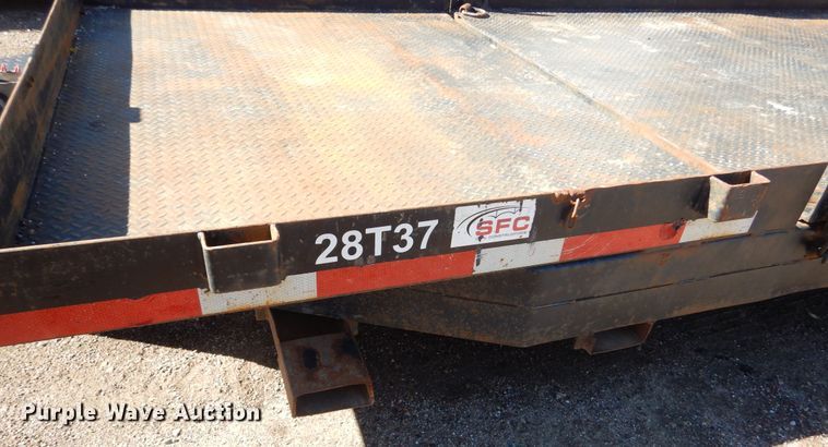 image for item KO9217 2010 M&S  tilt deck equipment trailer