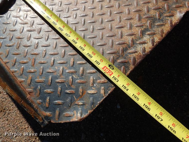 image for item KO9217 2010 M&S  tilt deck equipment trailer