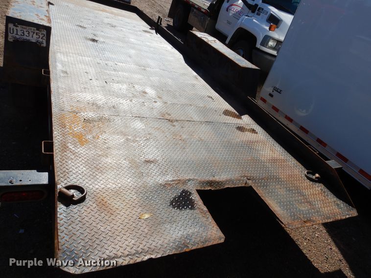 image for item KO9217 2010 M&S  tilt deck equipment trailer