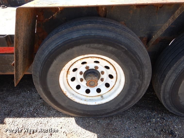 image for item KO9217 2010 M&S  tilt deck equipment trailer