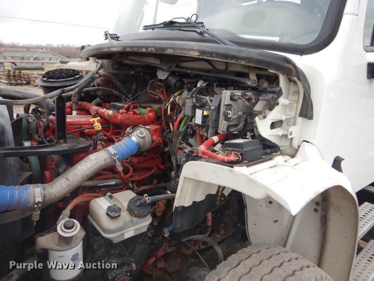 image for item KO9781 2014 Freightliner Business Class M2  hook lift truck