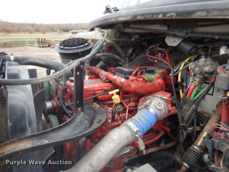 image for item KO9781 2014 Freightliner Business Class M2  hook lift truck