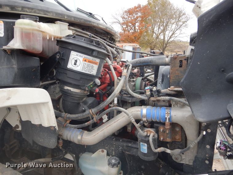 image for item KO9781 2014 Freightliner Business Class M2  hook lift truck