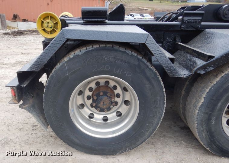 image for item KO9781 2014 Freightliner Business Class M2  hook lift truck