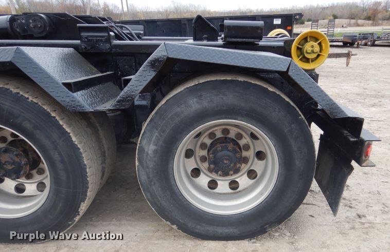 image for item KO9781 2014 Freightliner Business Class M2  hook lift truck