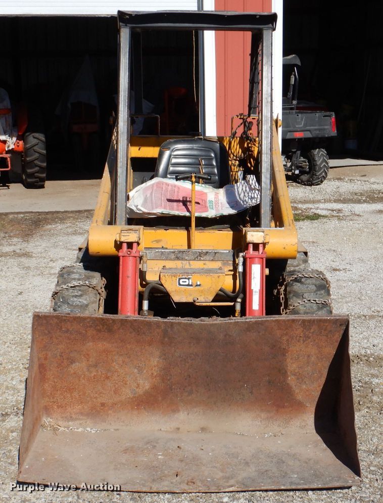 image for item KY9560 Mustang 320  skid steer loader