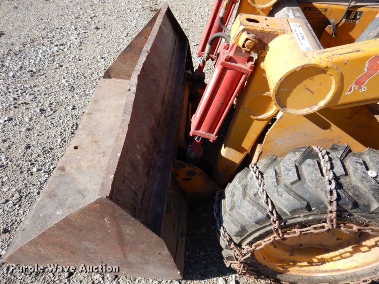 image for item KY9560 Mustang 320  skid steer loader