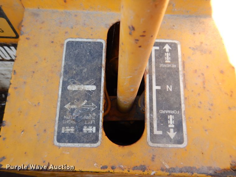 image for item KY9560 Mustang 320  skid steer loader