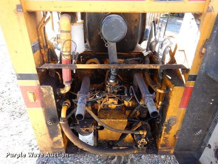 image for item KY9560 Mustang 320  skid steer loader