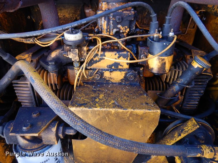 image for item KY9560 Mustang 320  skid steer loader