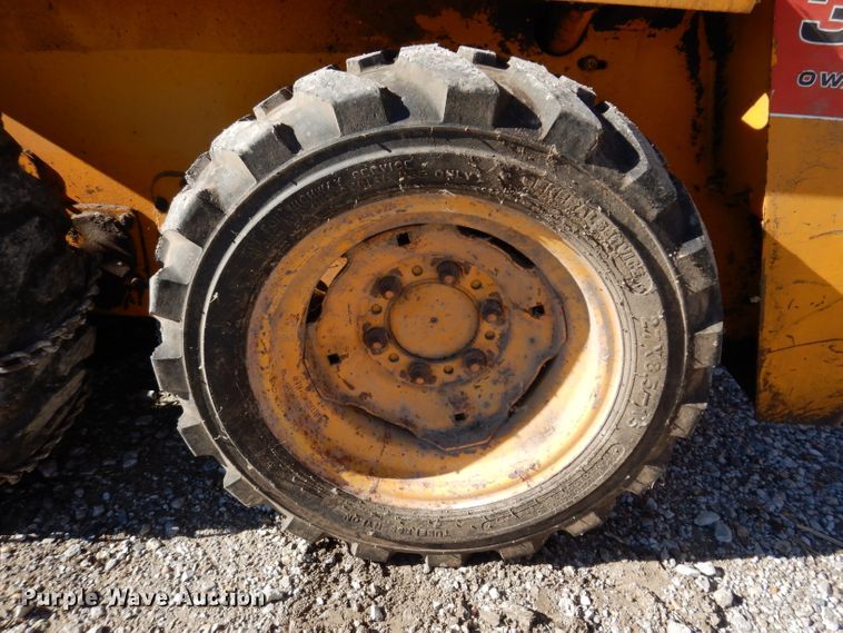 image for item KY9560 Mustang 320  skid steer loader