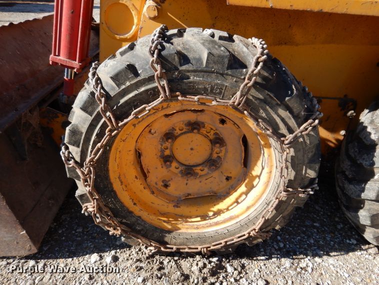 image for item KY9560 Mustang 320  skid steer loader