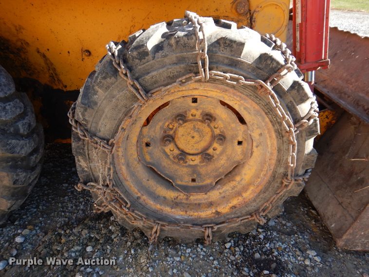 image for item KY9560 Mustang 320  skid steer loader