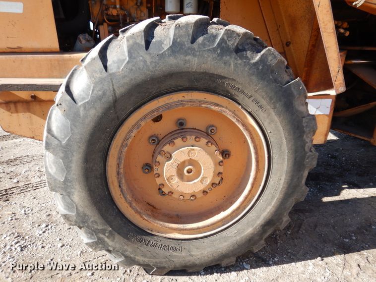 image for item KY9561 1983 Case W14  wheel loader