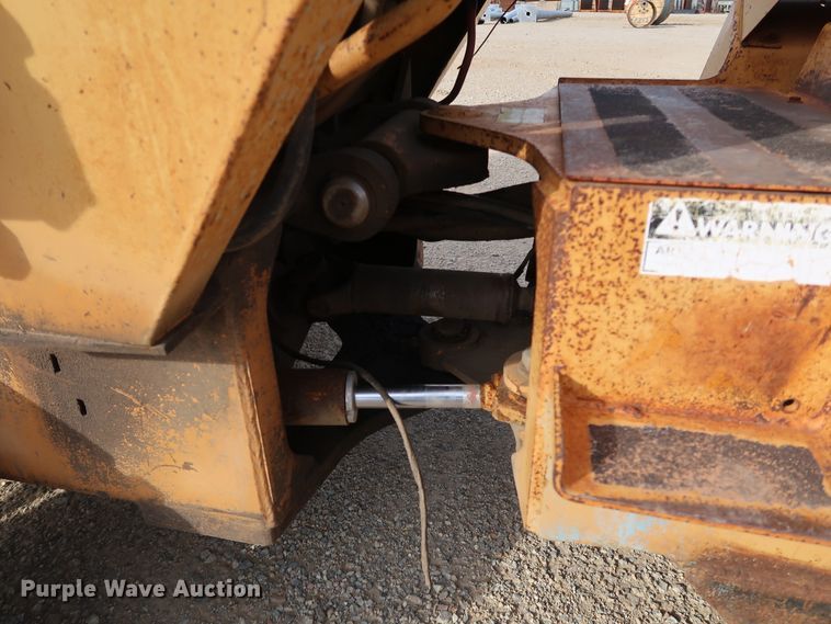 image for item KY9751 1988 Case 360  trencher