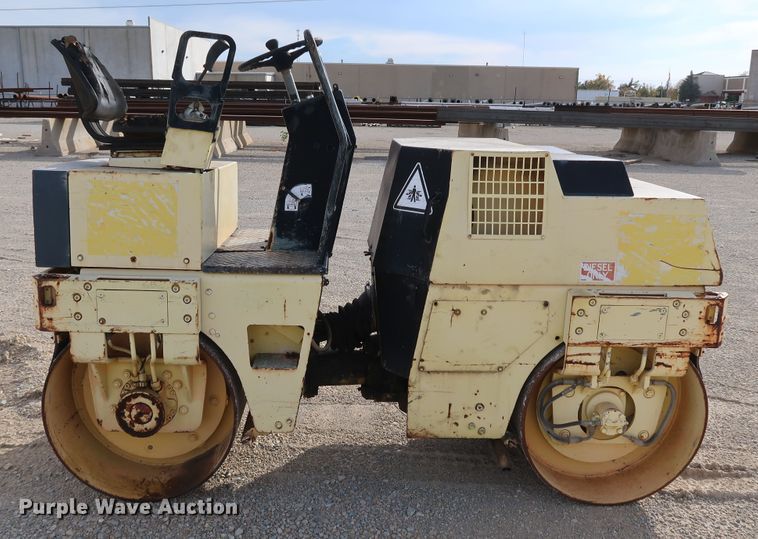 image for item KY9752 1993 Bomag BW100AD-2  double drum vibratory roller