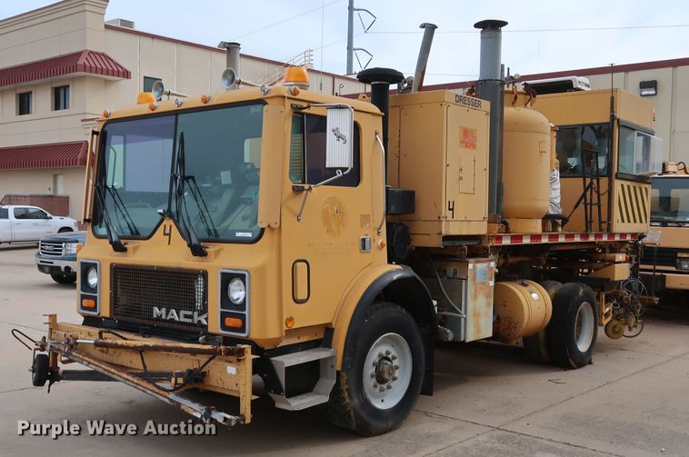 image for item KY9754 1992 Mack MR688P  paint striper truck