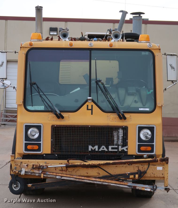 image for item KY9754 1992 Mack MR688P  paint striper truck