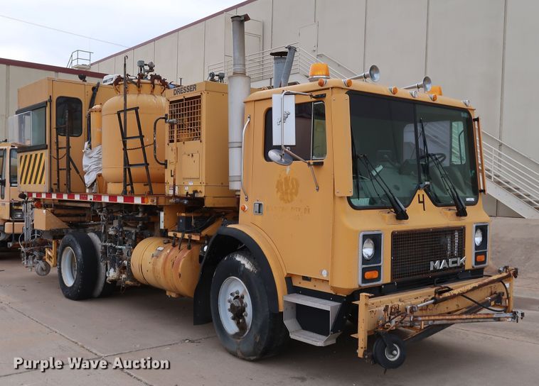 image for item KY9754 1992 Mack MR688P  paint striper truck