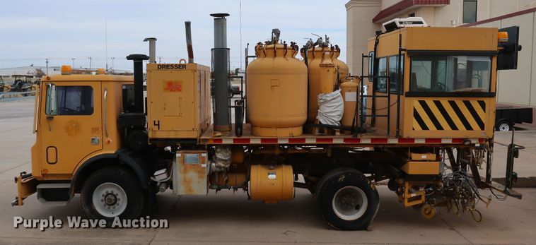 image for item KY9754 1992 Mack MR688P  paint striper truck