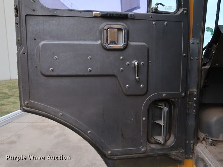 image for item KY9754 1992 Mack MR688P  paint striper truck