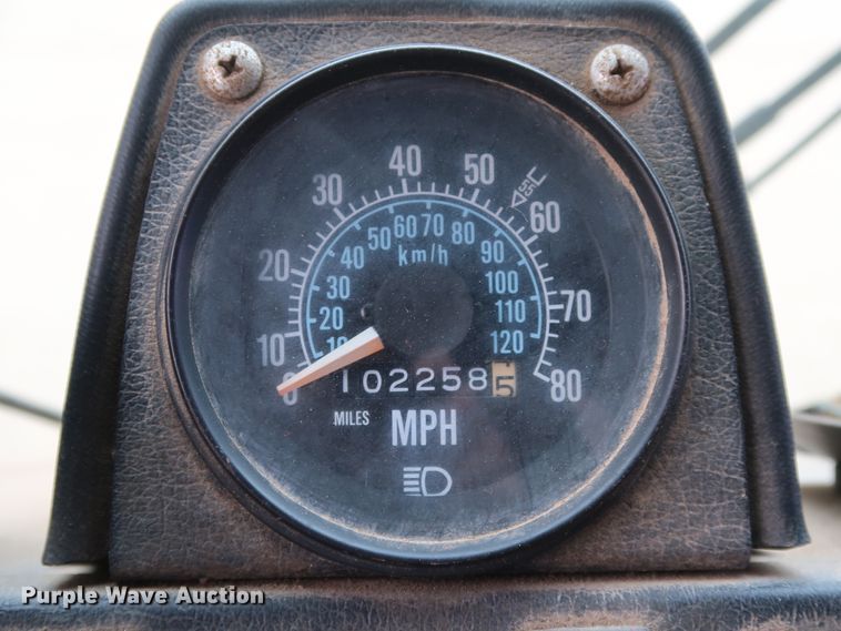 image for item KY9754 1992 Mack MR688P  paint striper truck