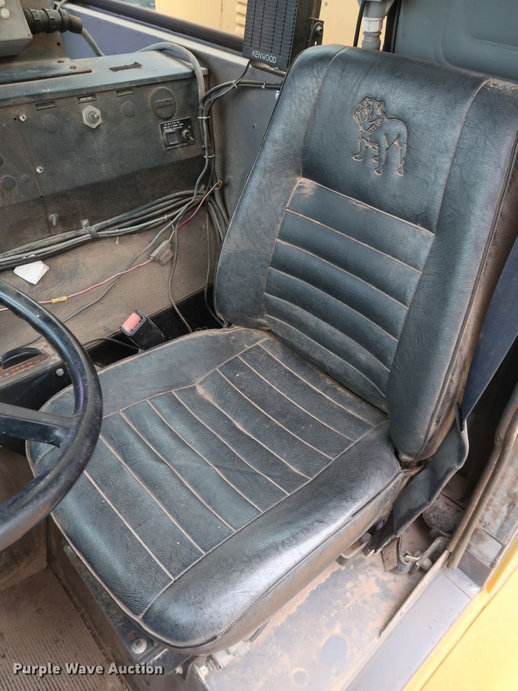 image for item KY9754 1992 Mack MR688P  paint striper truck