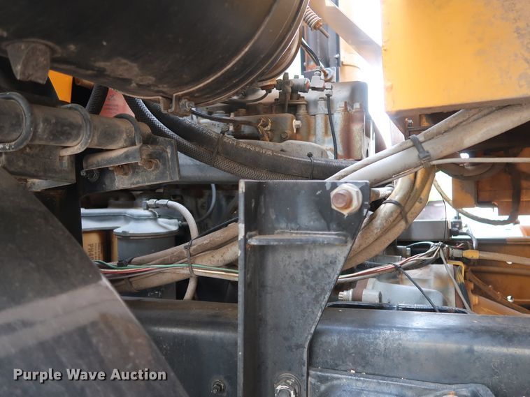 image for item KY9754 1992 Mack MR688P  paint striper truck